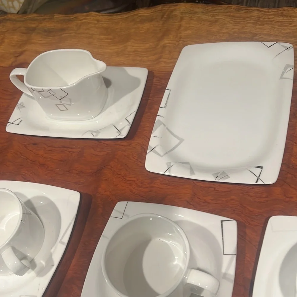22 Piece Set of Gural Porselen GRL White Fine Bone Square Gold Silver MCM Print
